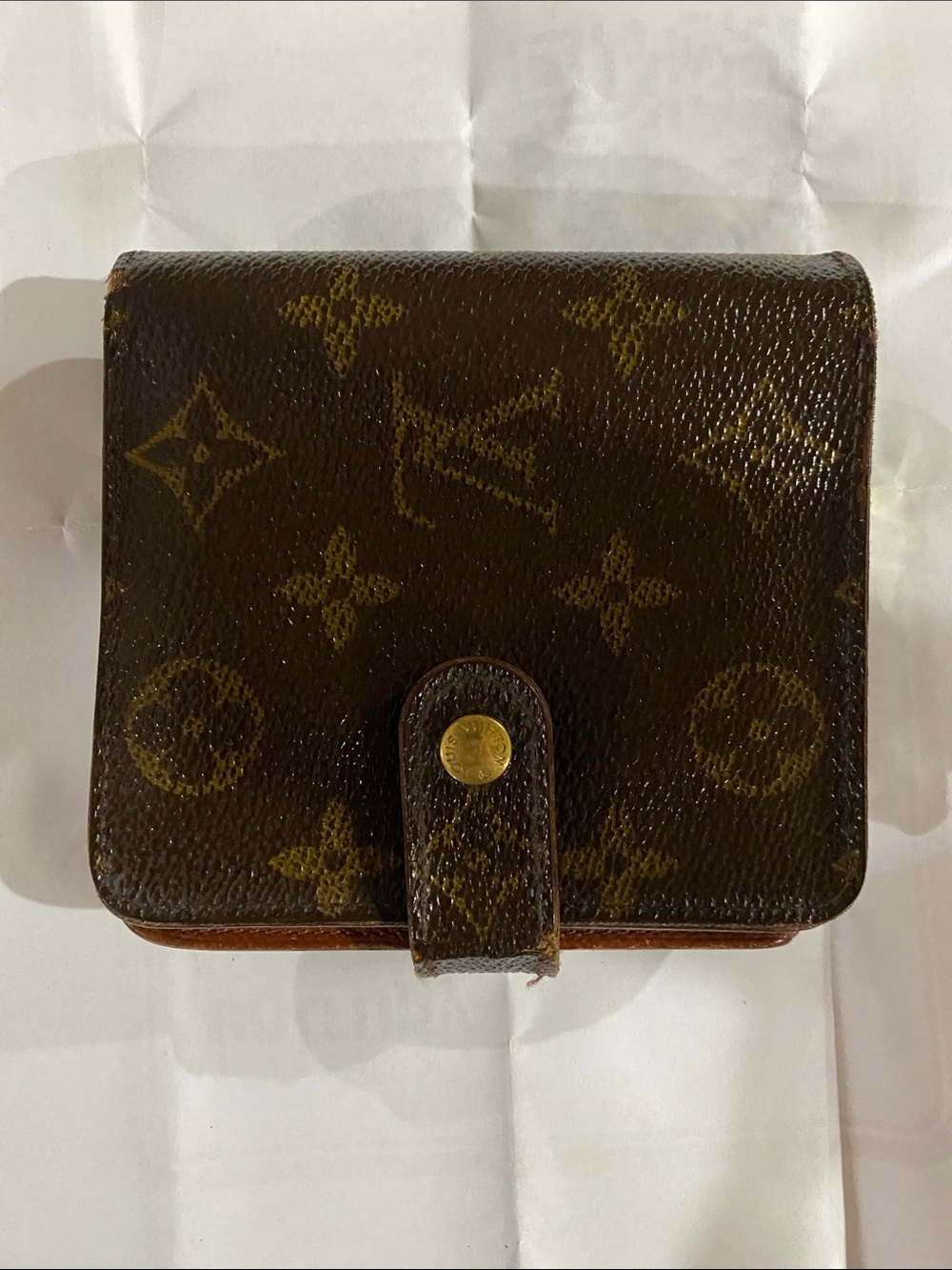 Vintage 1999 Louis Vuitton Compact Wallet with COA